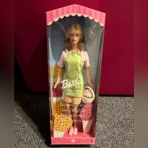 Barbie Doll Flower Shop NRFB Mattel 28884 1999